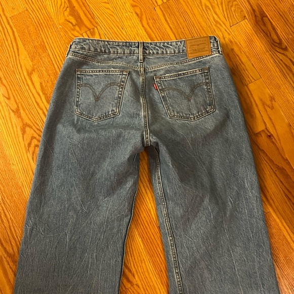 Levi Low Loose Jeans - Picture 5 of 7